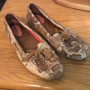 Women Sperry Top-Sider slip on snake skin size 8.5